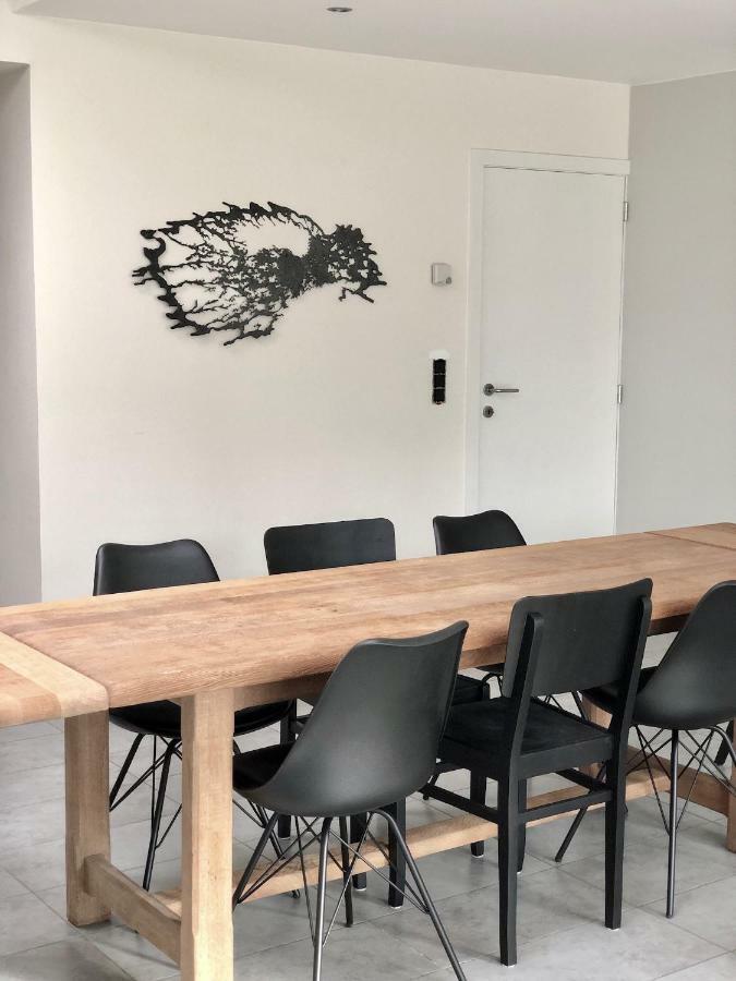 Villa Rowan Oostende Bagian luar foto